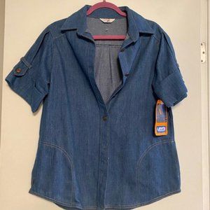 NWT - Vintage LEVI womens denim top w/pockets